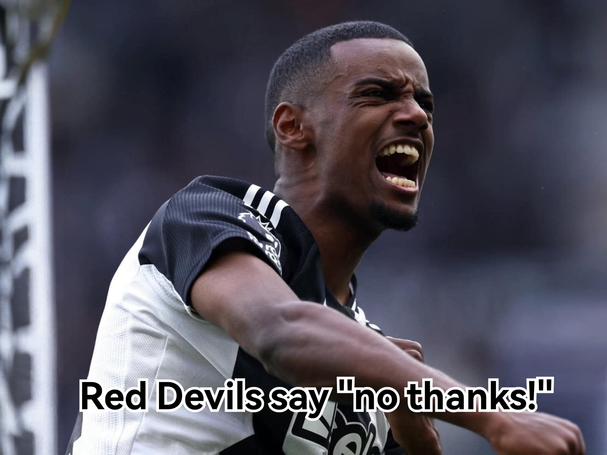Manchester United won’t sign Isak due to expensive fee